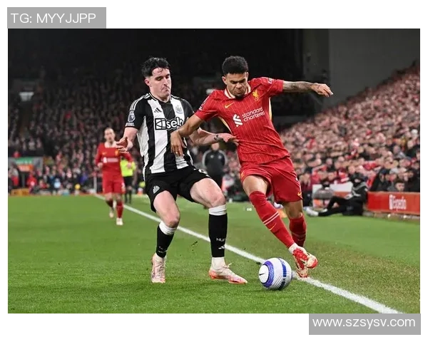 全场焦点足球巨星赛前热身集锦展示技巧与状态魅力